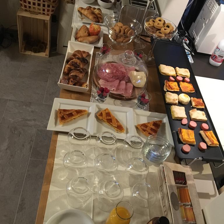 Agriturismo Da Mamma 알바 외부 사진