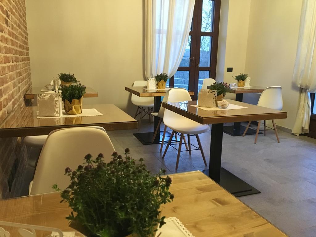 Agriturismo Da Mamma 알바 외부 사진