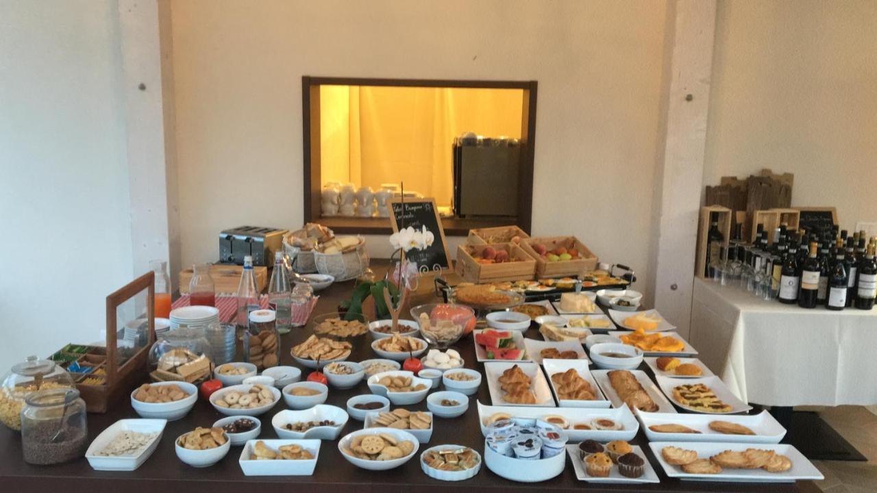 Agriturismo Da Mamma 알바 외부 사진